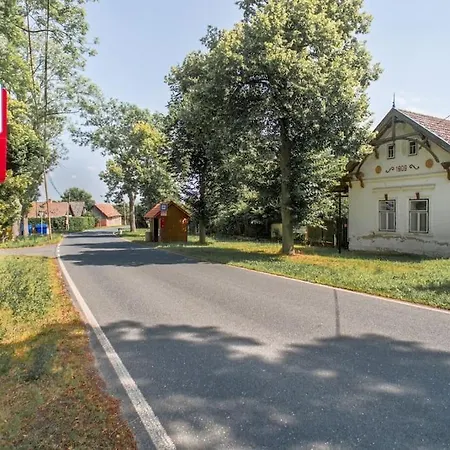 Fara Bosin Dom wakacyjny *