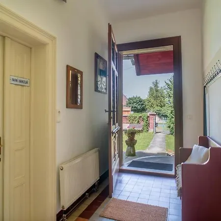 Fara Bosin Dom wakacyjny *